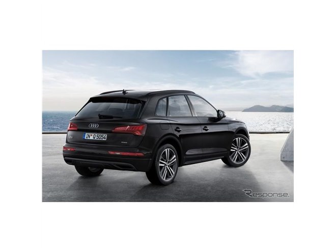 AUDi アウディ Q5 1/32 ミニカー 全3色 ライト点灯 エンジン