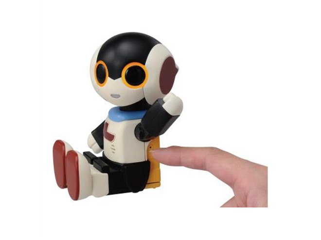タカラトミー、全長10cmの“手のひらサイズ”ロボット「こっちむいて