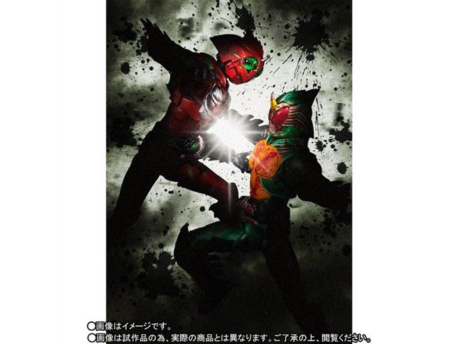 バンダイ、血みどろ姿の「S.H.Figuarts 仮面ライダーアマゾンズ