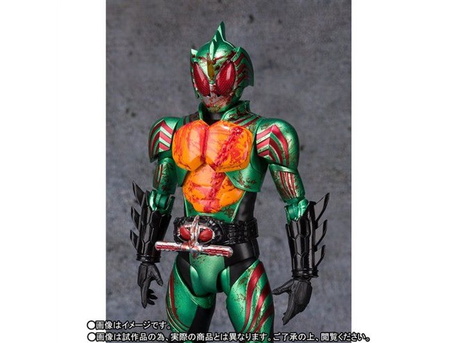 バンダイ、血みどろ姿の「S.H.Figuarts 仮面ライダーアマゾンズ 最後ノ