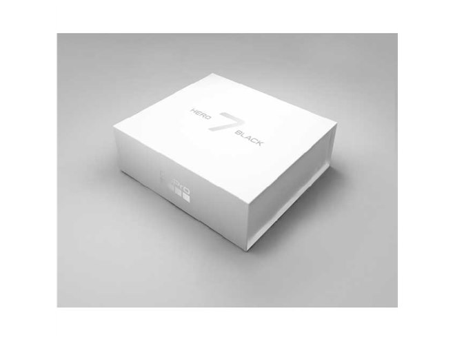 GoPro、「HERO7 Black」に限定カラー「Dusk White」を追加 - 価格.com