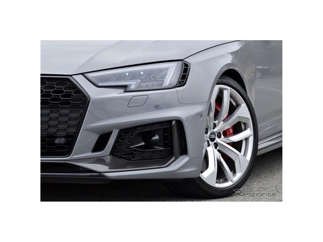 アウディ RS4アバント 新型…「クワトロ」彷彿させる迫力のフェンダー