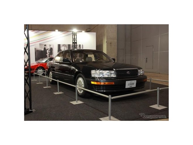 シャンパングラス40脚、240km/hで倒さず走ったレクサス…オートモービル