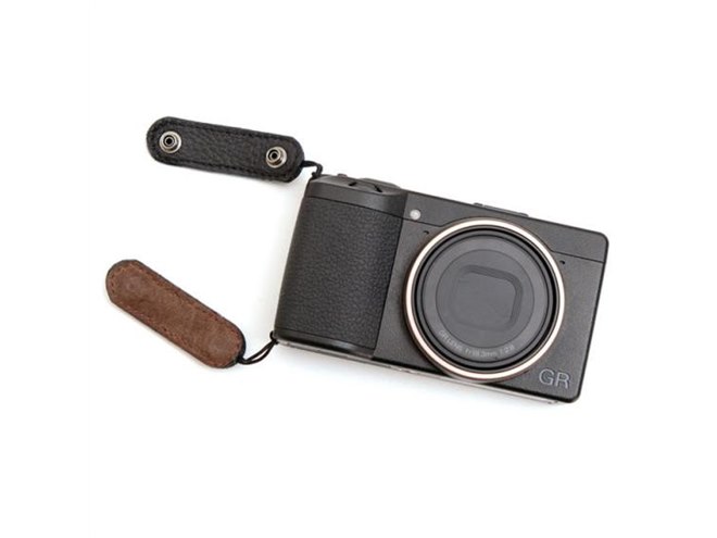 スナップシューター「RICOH GR」向けのフィンガーストラップ発売