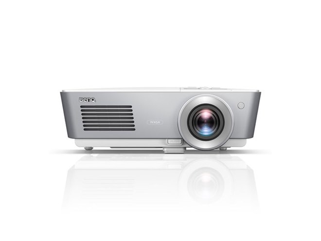 BenQ、5500ルーメンの高輝度プロジェクター「SU765」 - 価格.com