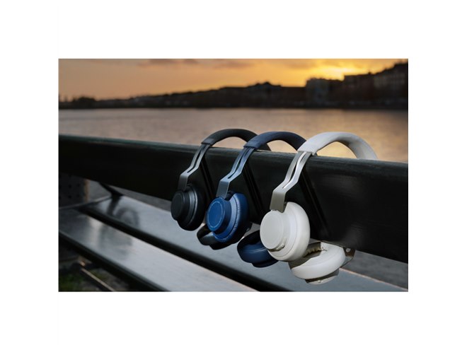 Jabra、最大14時間再生のBluetoothヘッドホン「Jabra Move Style