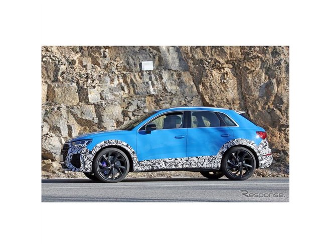 TT RSの心臓…「ターボブルー」のアウディ RS Q3 新型、最終デザインを