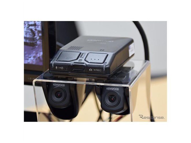ケンウッド、彩速ナビ連携型2カメラドラレコ発売へ フルHDで前後同時