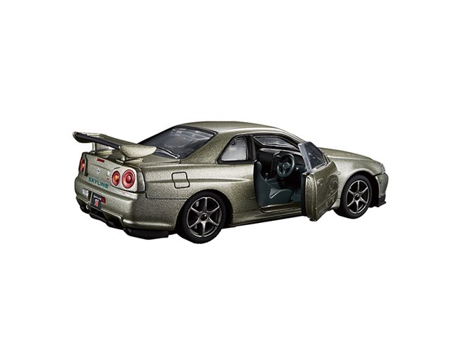 タカラトミー、透明パーツを使用した「日産 スカイライン GT-R V