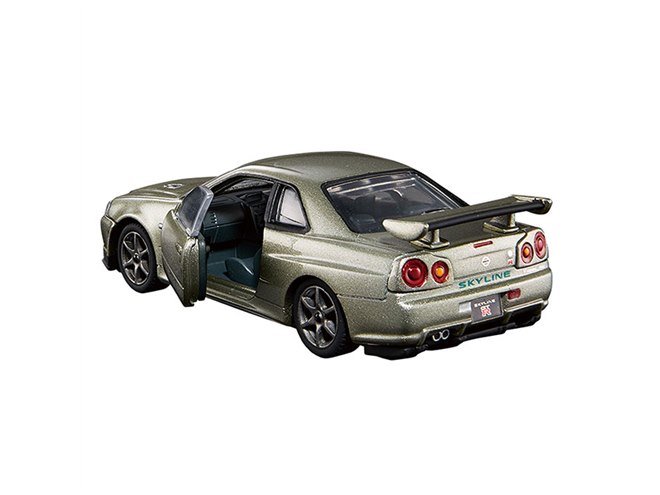タカラトミー、透明パーツを使用した「日産 スカイライン GT-R V