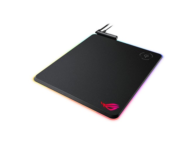 ASUS、Qiワイヤレス充電機能を搭載したマウスパッド「ROG Balteus Qi
