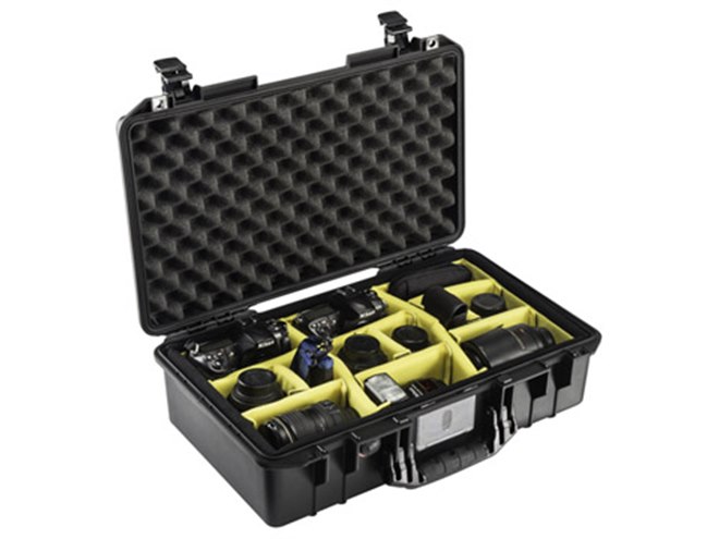 ハクバ、IP67防水の中型カメラケース「PELICAN AIR」6製品 - 価格.com