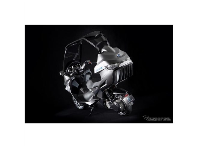 ADIVA、開閉式ルーフ付きEVスクーター「AD-4」を限定発売 - 価格.com