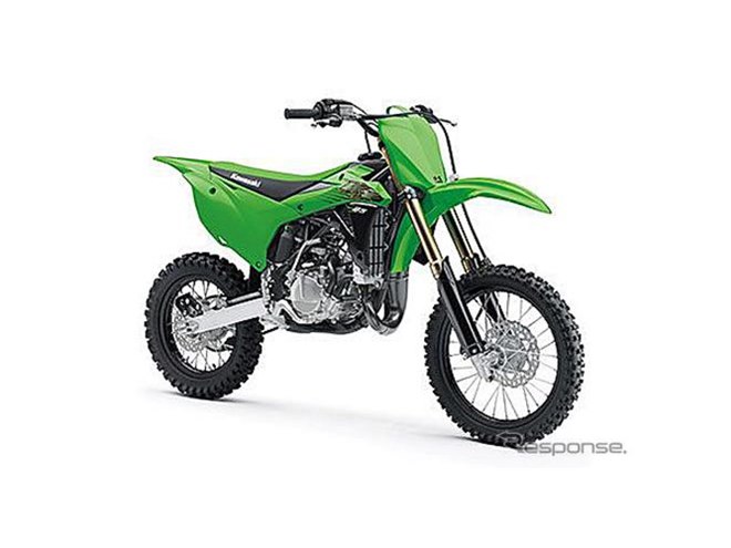 カワサキ、MXレーサー KX250 をフルモデルチェンジ 新エンジン搭載で戦闘力アップ - 価格.com