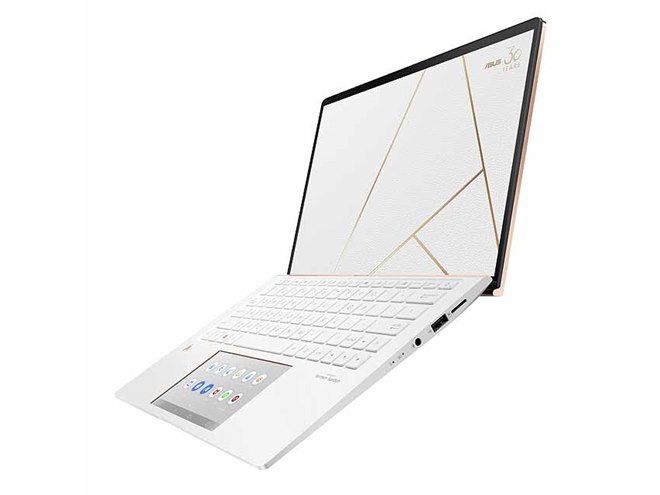 ASUS、30周年を記念した本革張り13.3型ノートPC「ZenBook