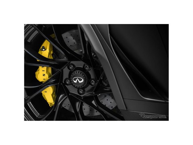 グランナインインフィニティブレストブースター新品1、未使用近い1 インフィニティ「ブラックS」、市販化の最終決定は年内に…F1技術の