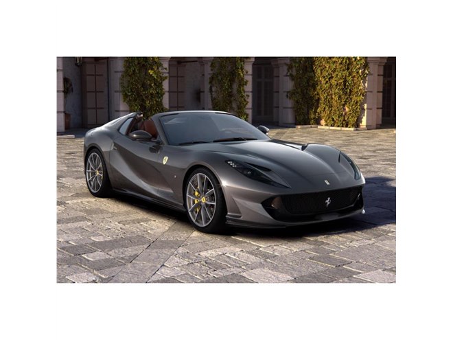 フェラーリ812スーパーファスト」のオープントップバージョン登場