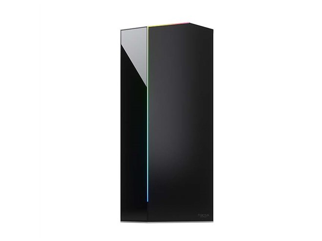 Fractal Design、強化ガラスやRGB LEDを採用したミドルタワー型