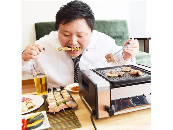 焼き鳥串と焼肉プレートが一体化した“おつまみマシン”「焼き物