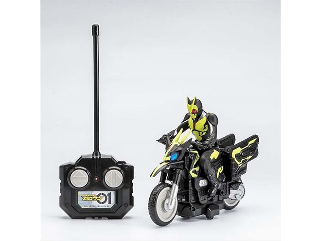 仮面ライダー　ラジコンなど5台セット CCP、「令和」の仮面ライダー第1弾の専用マシンをラジコン化 - 価格.com