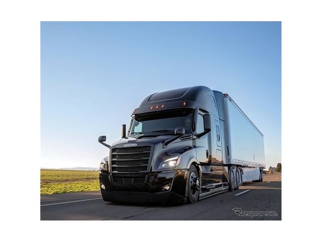 ダイムラーの大型トラック、新世代ディーゼルエンジン搭載へ - 価格.com