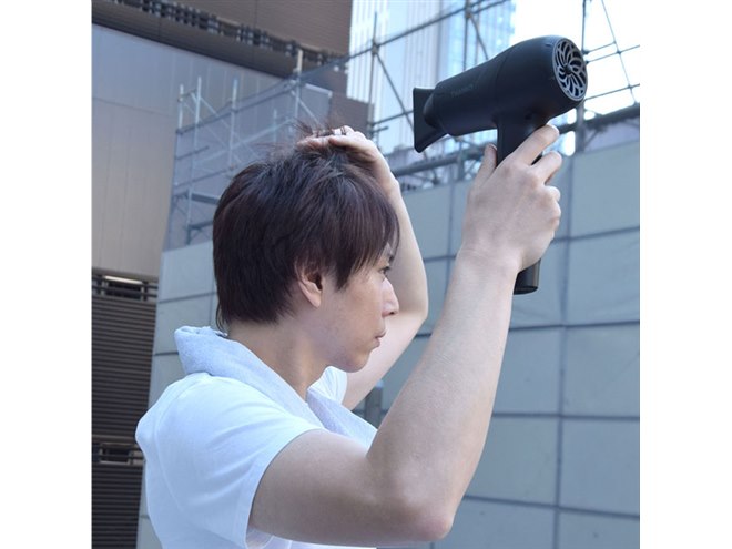 サンコー、“どこでも乾かせる”充電式のコードレスドライヤー - 価格.com