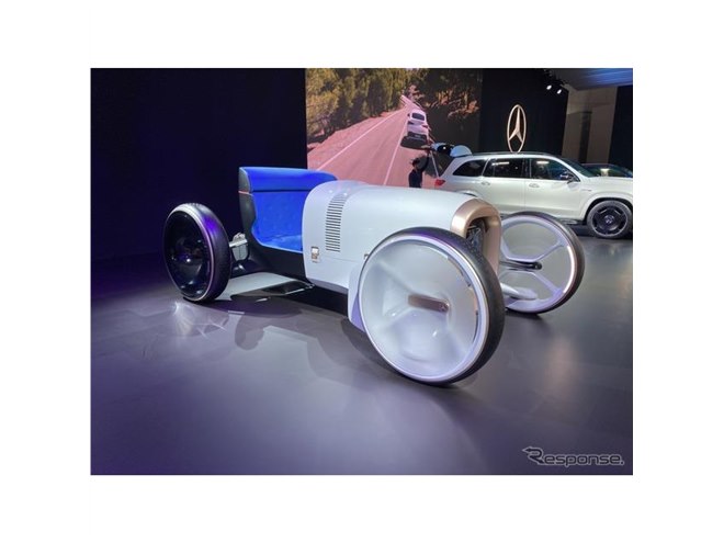 1900年のメルセデス第一号車を最新技術で再現、『ヴィジョン