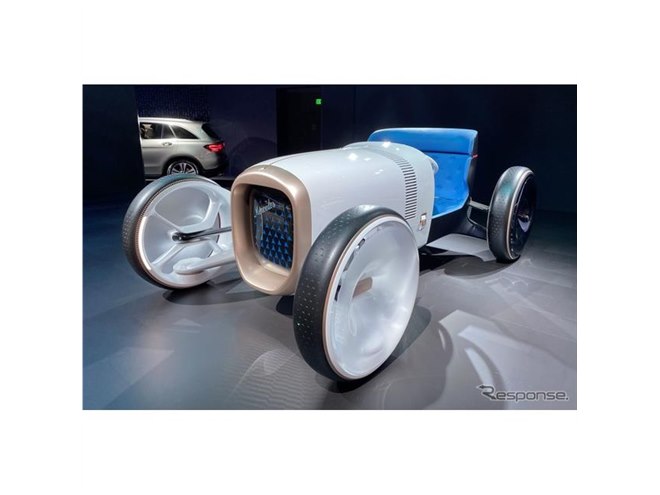 1900年のメルセデス第一号車を最新技術で再現、『ヴィジョン