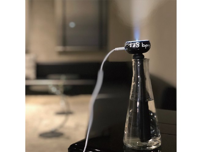 あいこ　加湿器 Amazon.co.jp: [山善] 加湿器 超音波式 アロマ 卓上 小型 (和室