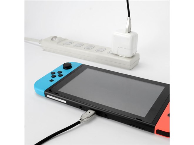 ゲームテック、Nintendo Switchの充電状態を光って知らせるType-C