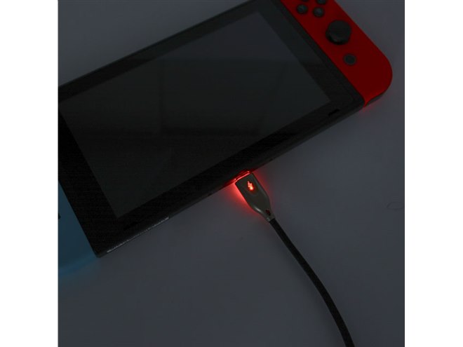 ゲームテック、Nintendo Switchの充電状態を光って知らせるType-C