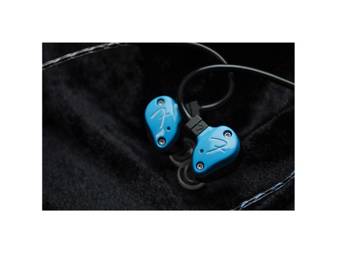 fender　NINE 2 Taos Turquoiseフェンダーイヤモニ フェンダー、「NINE 2」にカラバリモデル「TAOS TURQUOISE」を追加
