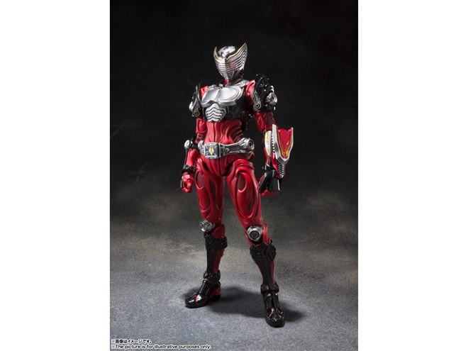 バンダイ、可動するドラグレッダーを従えた「S.I.C. 仮面