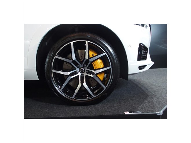 ボルボPolestar Engineered 19インチ 純正ホイール値下げ！
