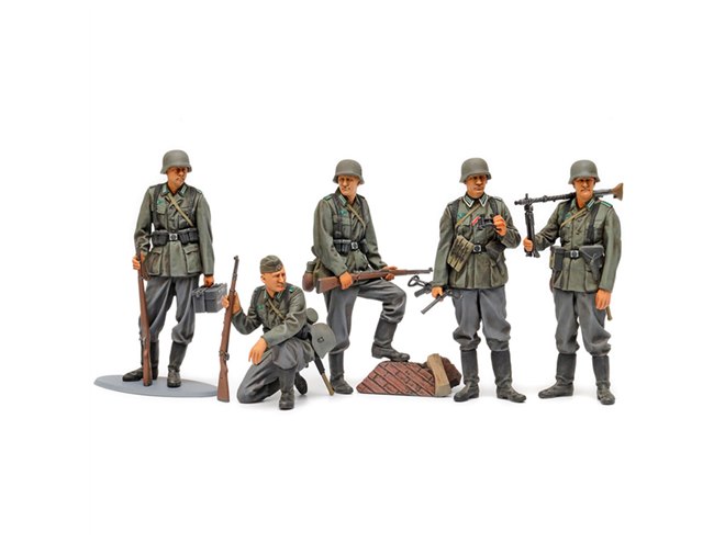 タミヤ、大戦中期の野戦歩兵を再現した「1/35 ドイツ歩兵」5体セット