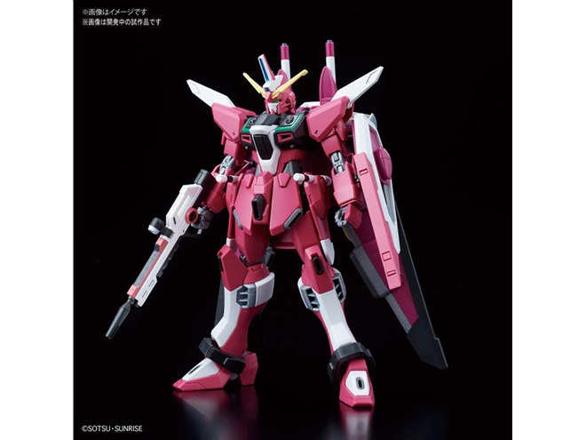 バンダイ、空中戦時のシルエットを再現できる「∞ジャスティスガンダム