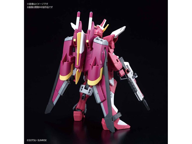 バンダイ、空中戦時のシルエットを再現できる「∞ジャスティスガンダム