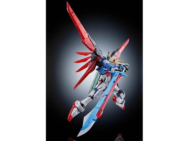 バンダイ、メタリックアレンジを施した「RG 1/144 デスティニー