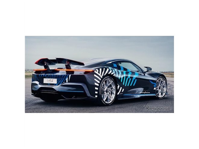 �A�E�g���r���E�s�j���t�@���[�i�E�o�b�e�B�X�^ �̃v���g�^�C�v�i�Q�l�摜�j