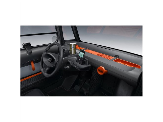 運転免許無用の超小型モビリティー「シトロエン・アミ」登場 - 価格.com