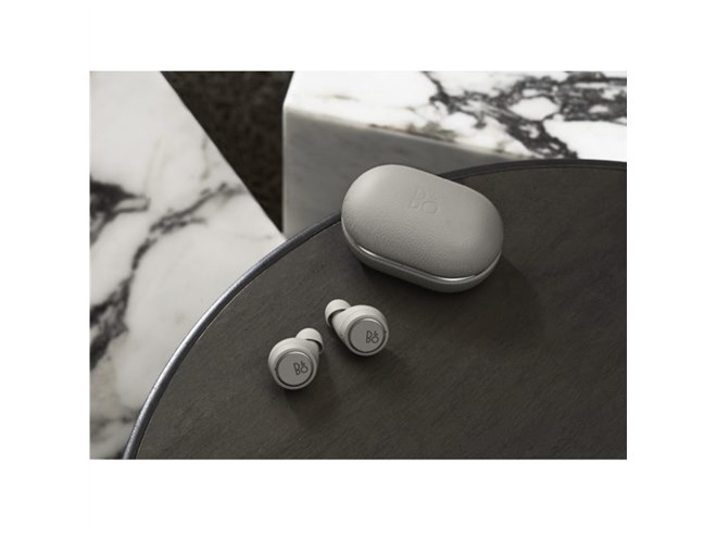 B＆O、最大7時間駆動の完全ワイヤレス「Beoplay E8 3rd」に新色