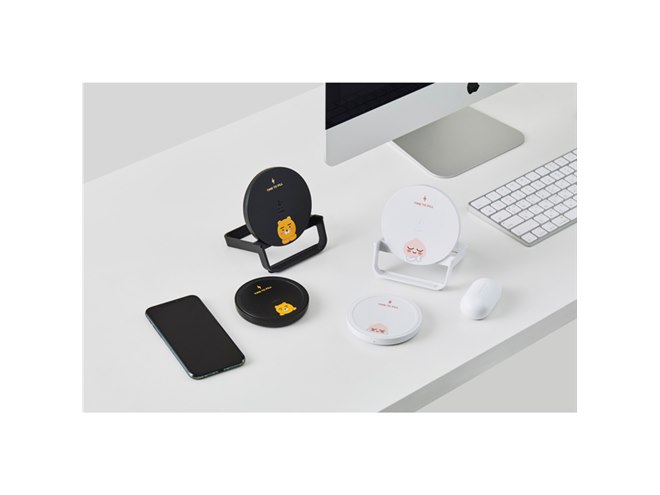 カカオフレンズ　高速ワイヤレスデスクマット充電器 カカオフレンズ 高速ワイヤレスデスクマット充電器 kakao games qi 充電 器