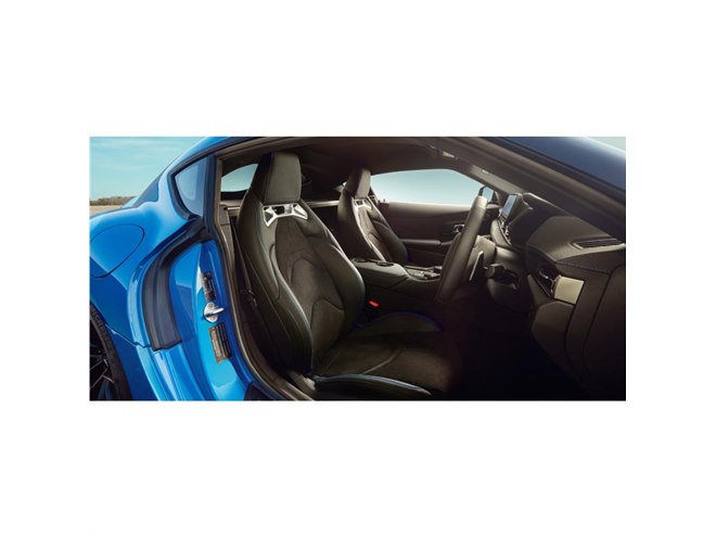 トヨタ・スープラ」の直6モデルが387PSに出力向上 青いボディーの限定