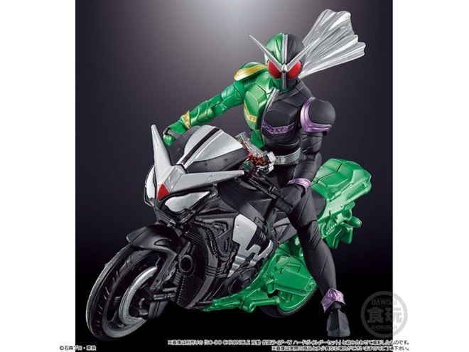 バンダイ、「双動 仮面ライダーW サイクロンジョーカー」グレード