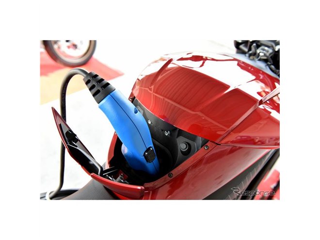 モーターサイクル名鑑 Amazon.co.jp: モーターサイクル名鑑 : ヒューゴ ウィルソン