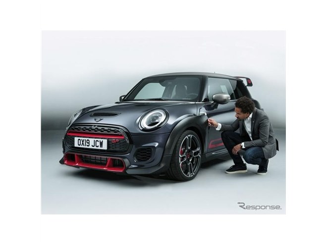 丸型小径グリルバッヂ・ジョンクーパー MINI史上最強の『JCW GP』新型 