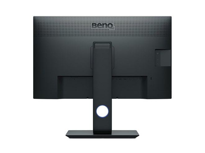 BenQ、写真・動画編集のプロ向け32型4K液晶「SW321C」発売日決定