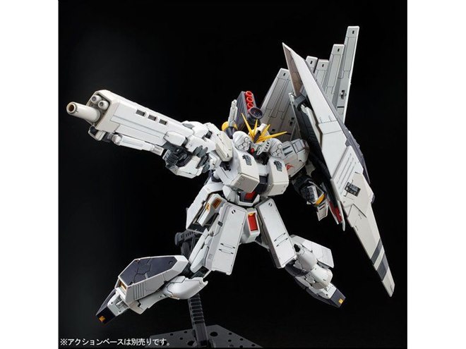 ガンプラ「RG νガンダム」に追加装甲を装備したヘビー・ウェポン・システム発売 - 価格.com