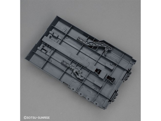 バンダイ、「MG 1/100 ガンダムベース限定 カタパルトベース」を6/12