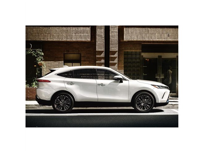 トヨタが4代目となる新型「ハリアー」を発売 根強い人気の上級SUVが